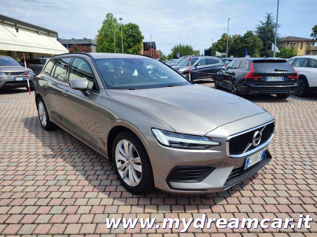 VOLVO V60 B4 (d) Geartronic Momentum Business