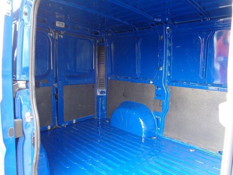 Peugeot Boxer 330 2.2 BlueHDi 140 S&S PC-TN + IVA