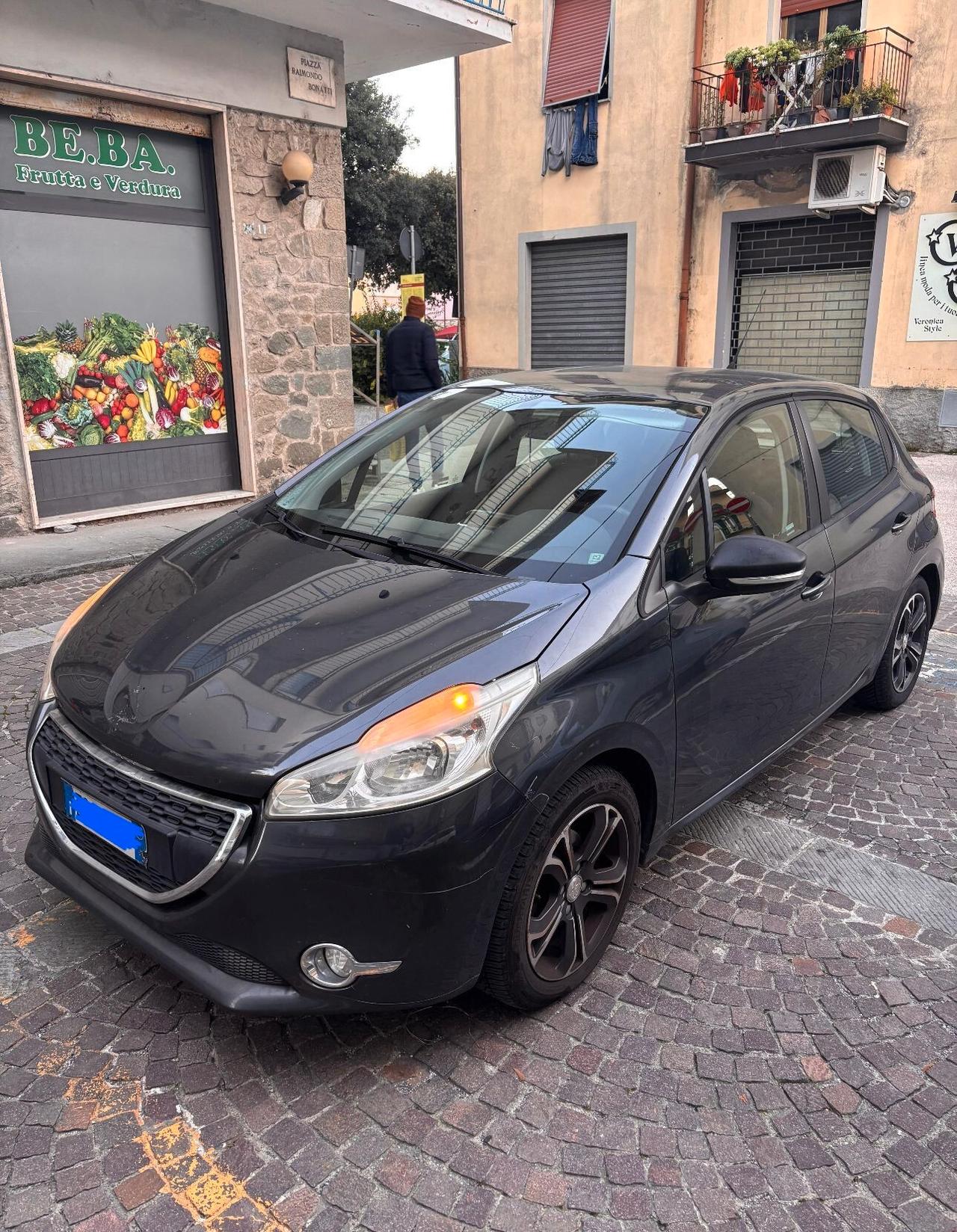 Peugeot 208 1.2 VTi 82 CV 5 porte Allure
