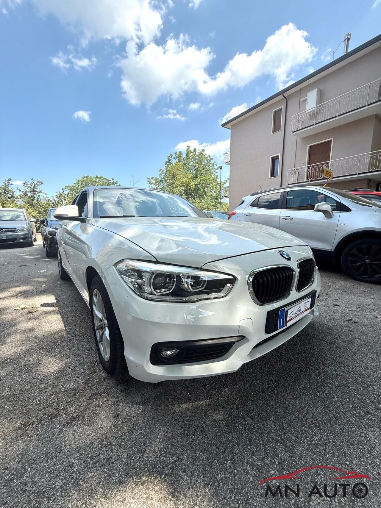 Bmw 116 116d 5p. Urban