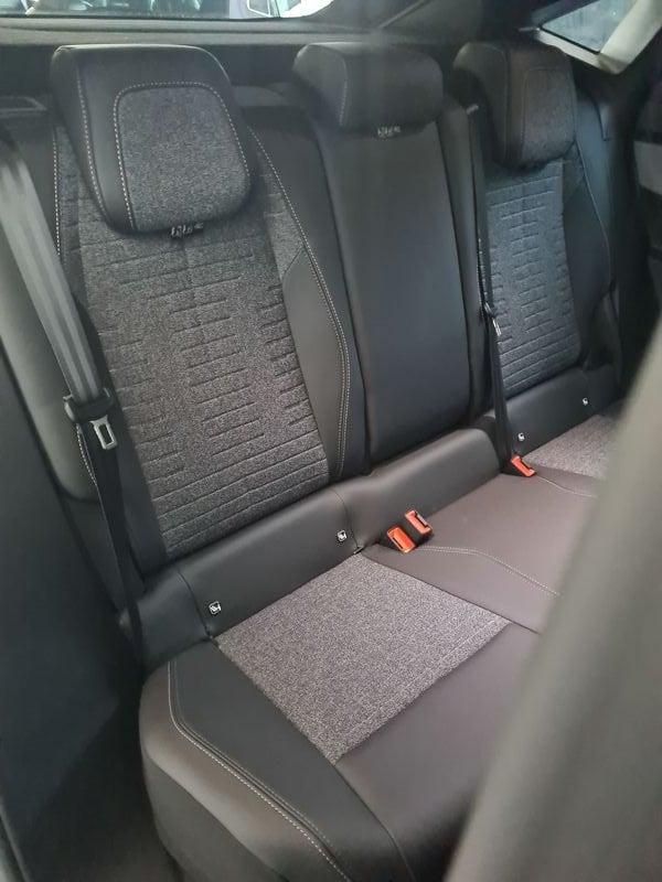 Peugeot 3008 Hybrid 145 Allure e-DCS 6