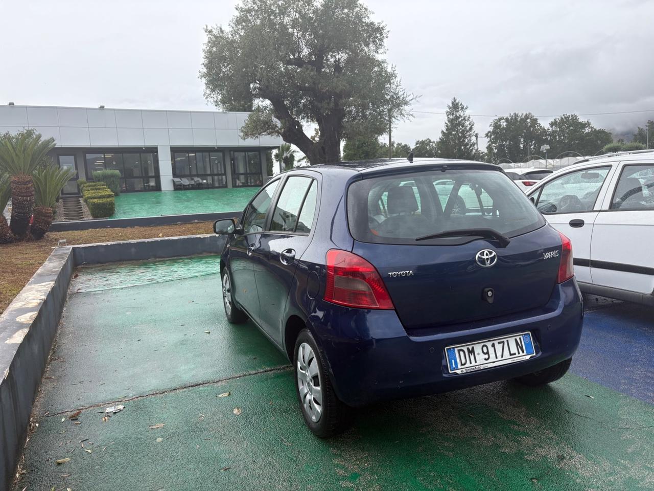 Toyota Yaris 1.0 5 porte Sol