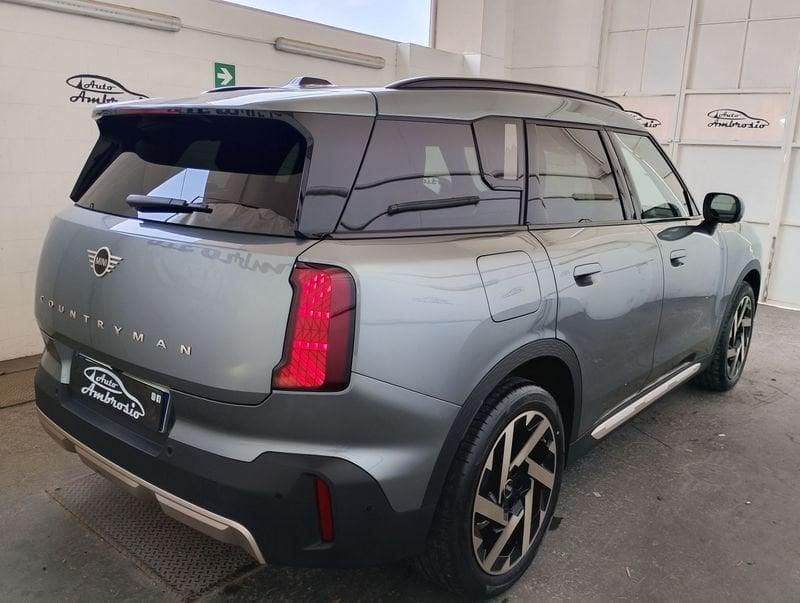 MINI Mini Countryman U25 Mini C Countryman Favoured tua da 389,00 al mese