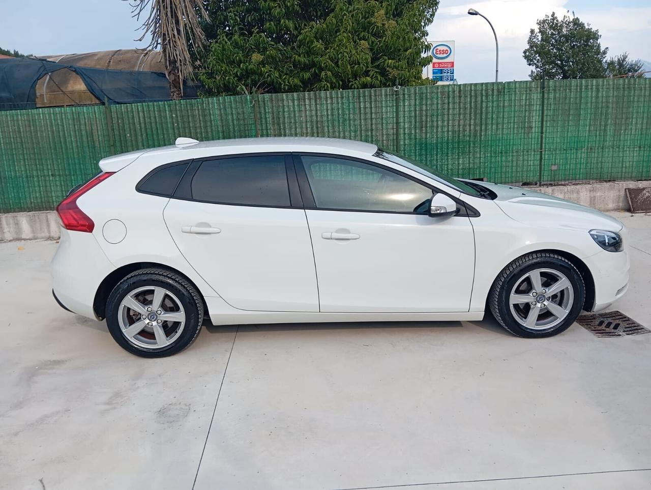 Volvo V40 " KM CERTIFICATI "