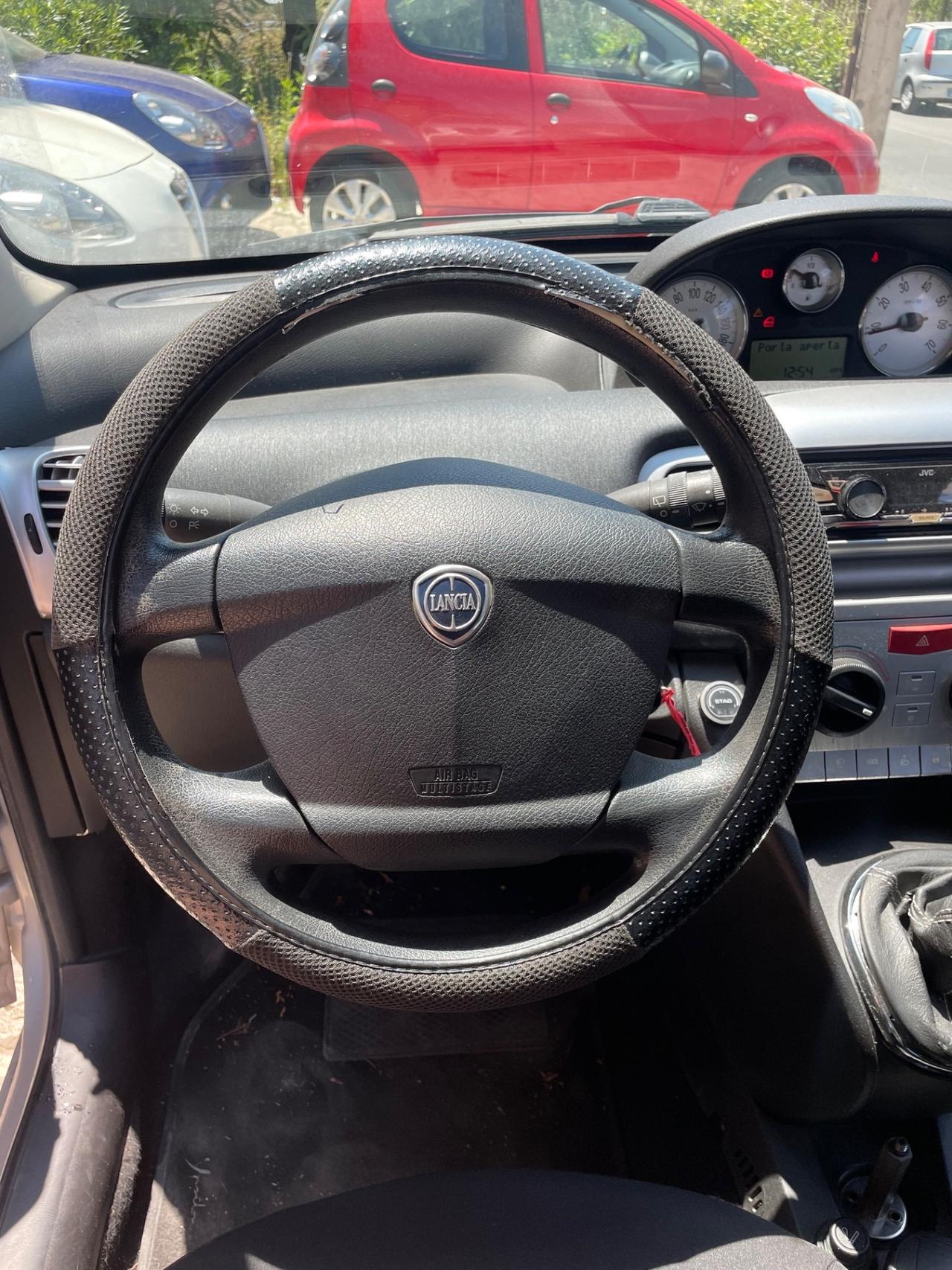 Lancia Ypsilon 1.2 GPL Diva unipro