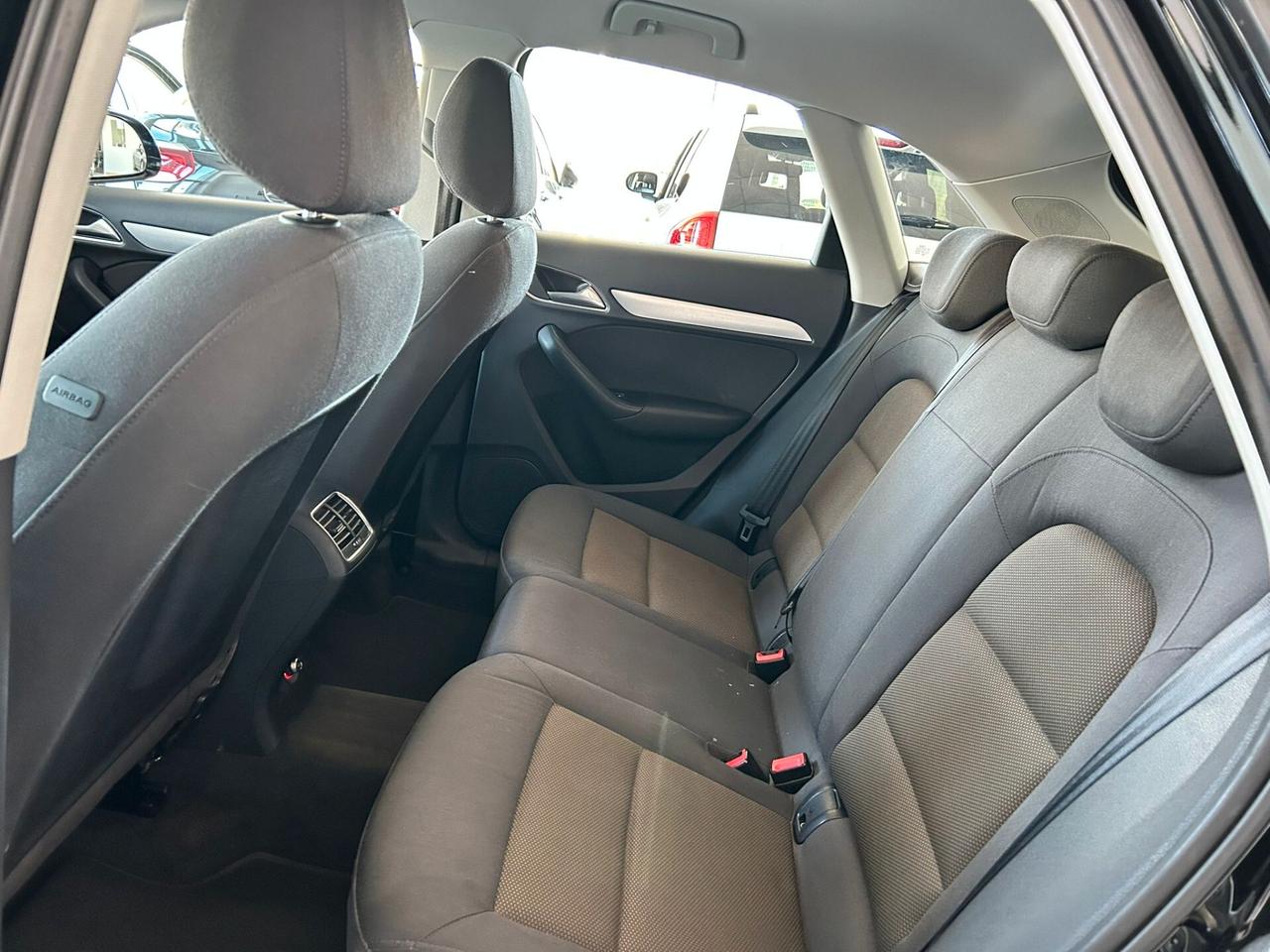 Audi Q3 2.0 TDI x neopatentati 2012