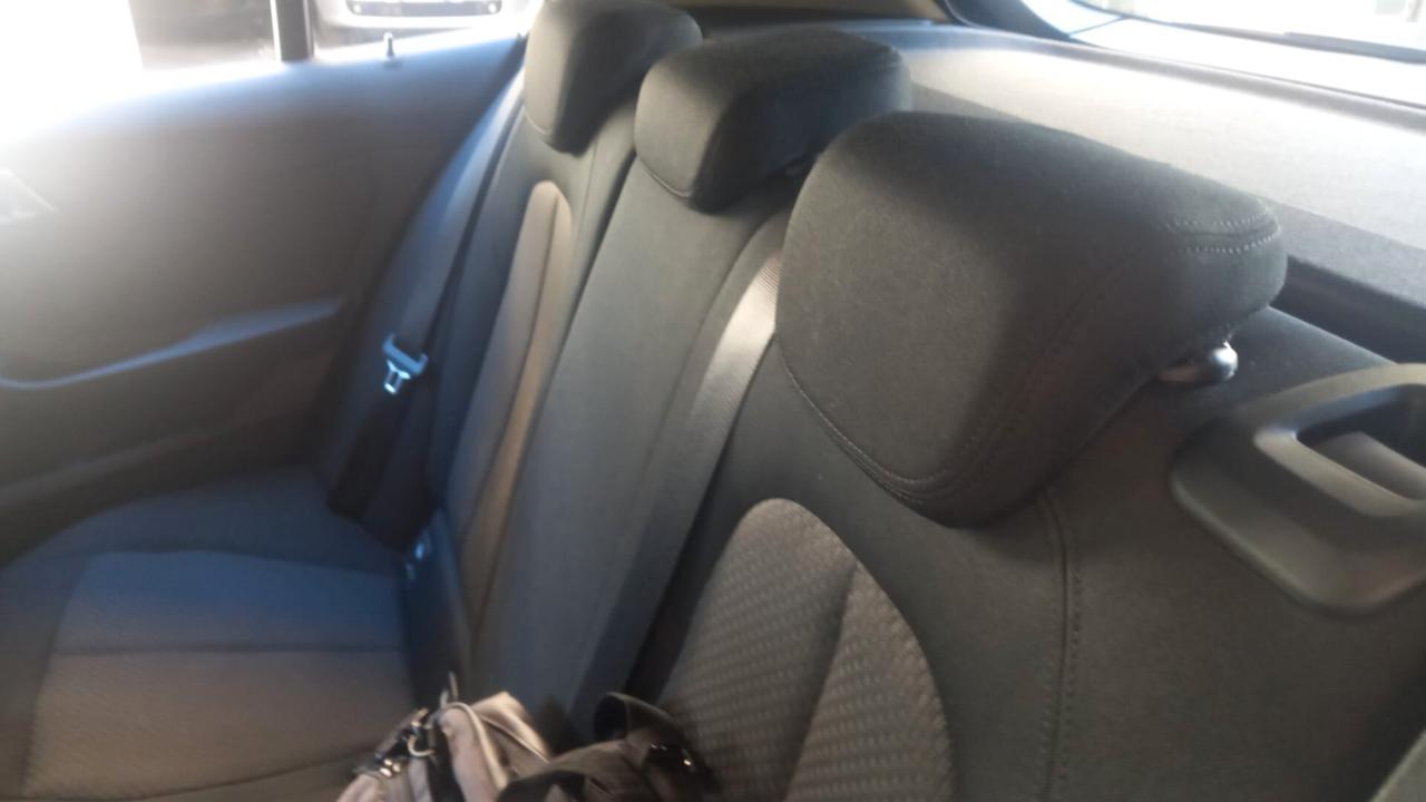 Bmw 118 118i 5p. Business Advantage