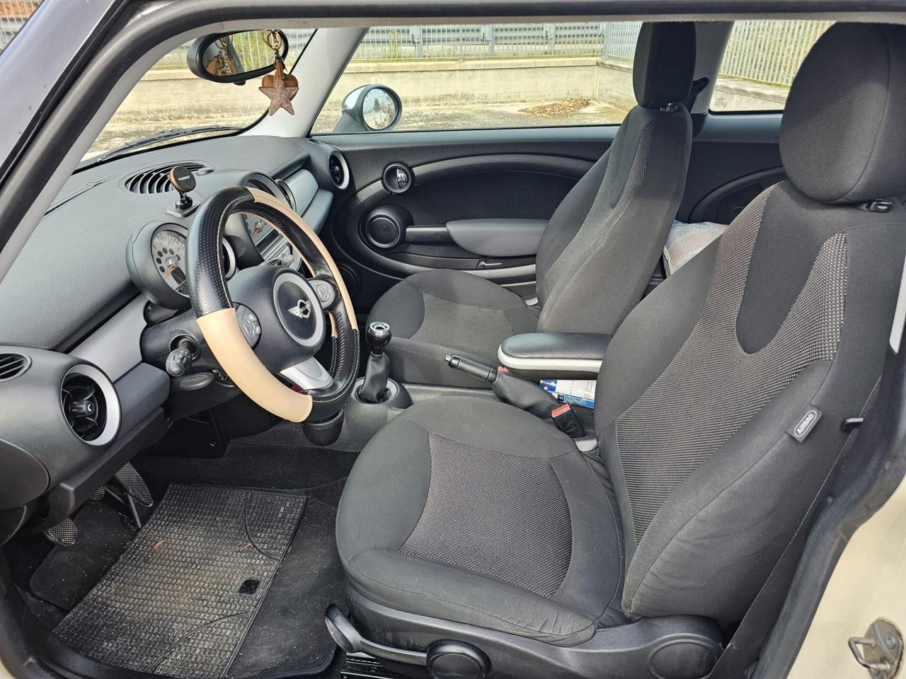 Mini 1.6 16V Cooper D