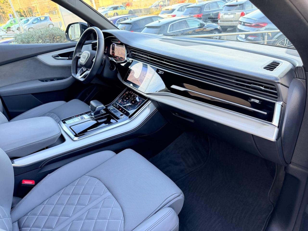 Audi Q8 50 TDI 286 CV quattro tiptronic S-Line tetto