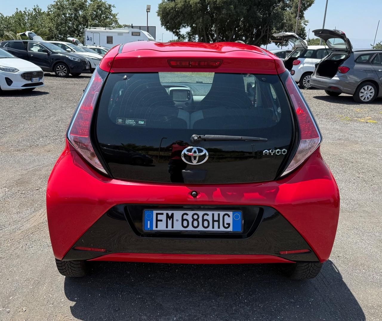 Toyota Aygo 1.0 VVT-i 69 CV 5 porte x-play TSS