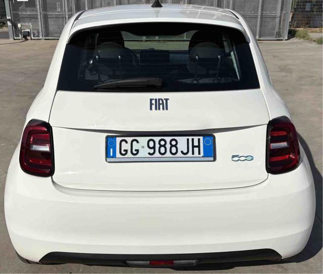 FIAT 500e Berlina 42 kWh Icon