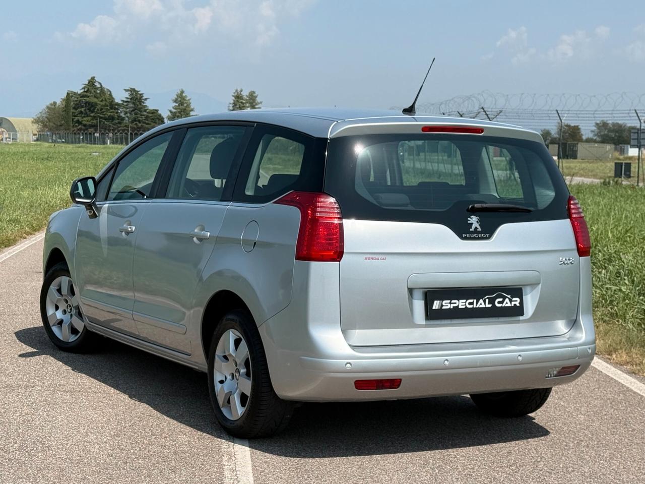 Peugeot 5008 1.6 HDi 115CV Active 7 Posti "SOLO 109000 KM !!!"