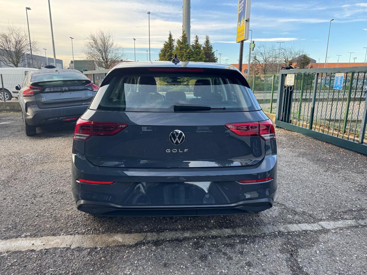 Volkswagen Golf 2.0 tdi Life 115cv dsg