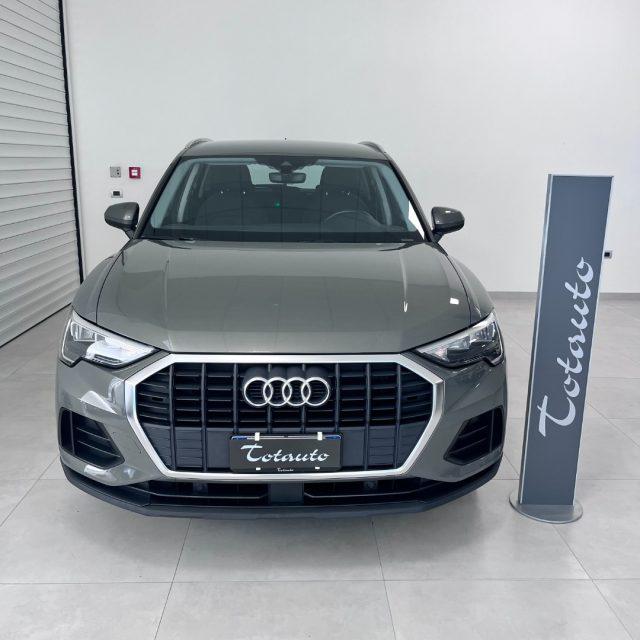 AUDI Q3 35 TDI quattro S tronic Business