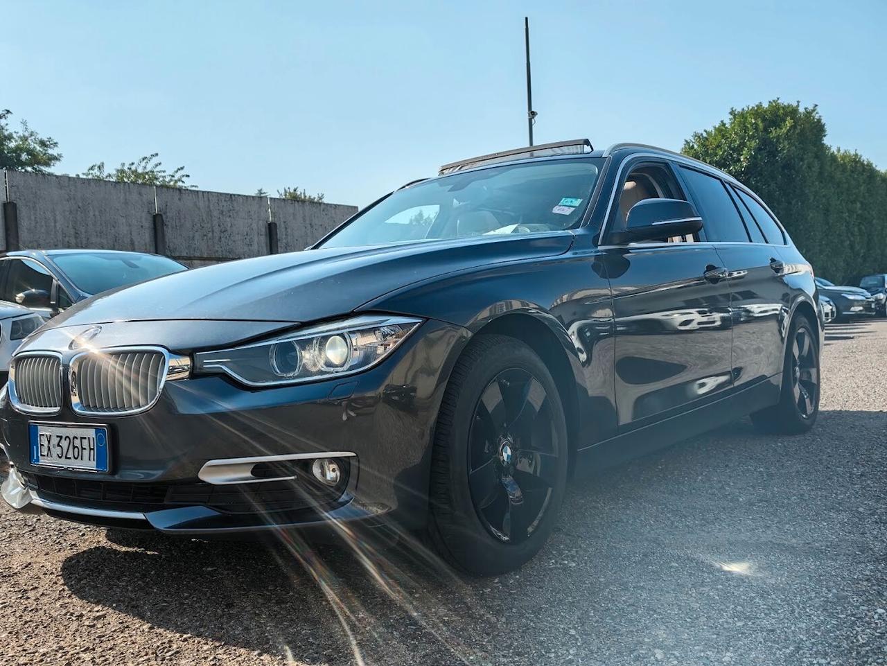 Bmw 320 320d xDrive Touring Luxury Automatica