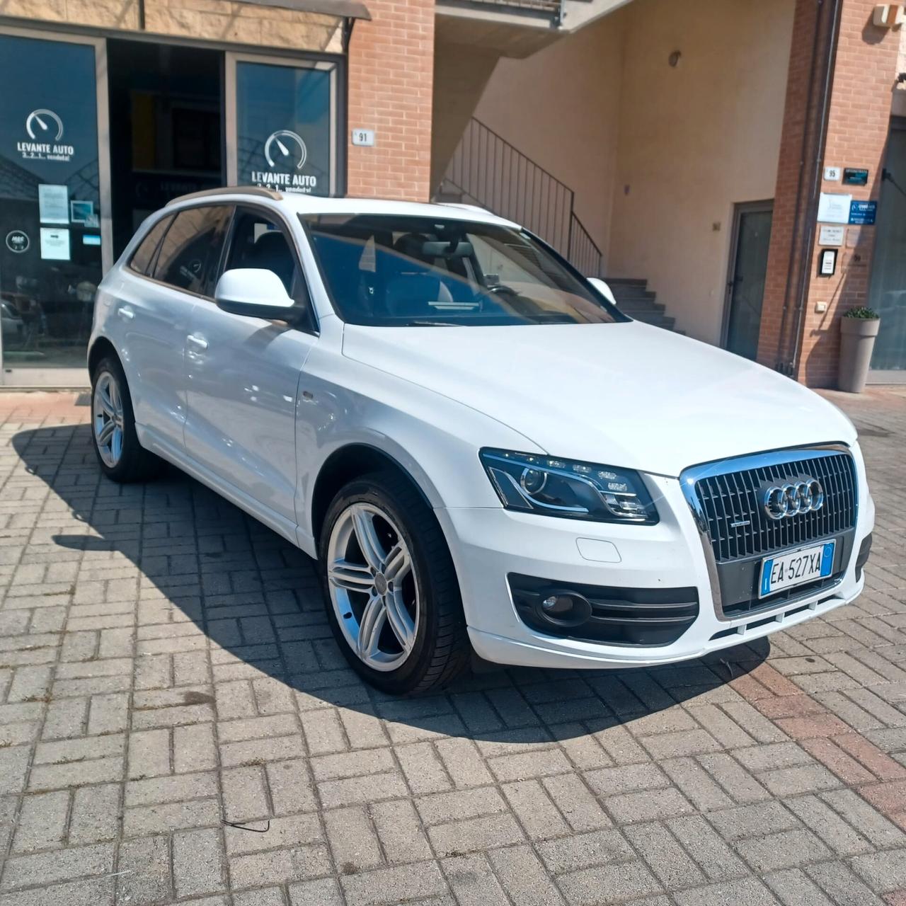 PERFETTA Q5 2.0 TDI AUTOMATICA 4X4