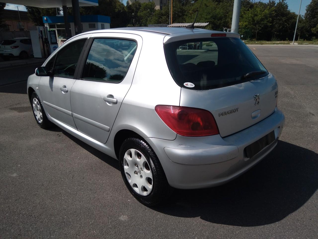 Peugeot 307 1.4 HDi 68cv diesel 5p. XR x neopatentati