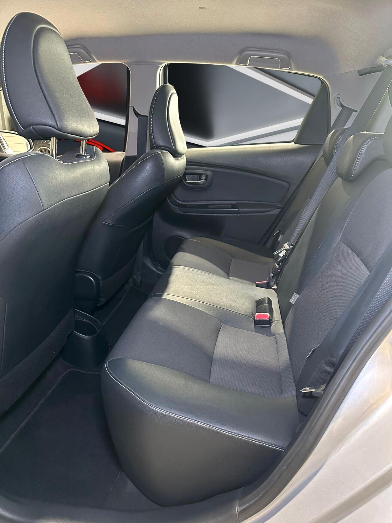 Toyota Yaris 1.0 5 porte Lounge