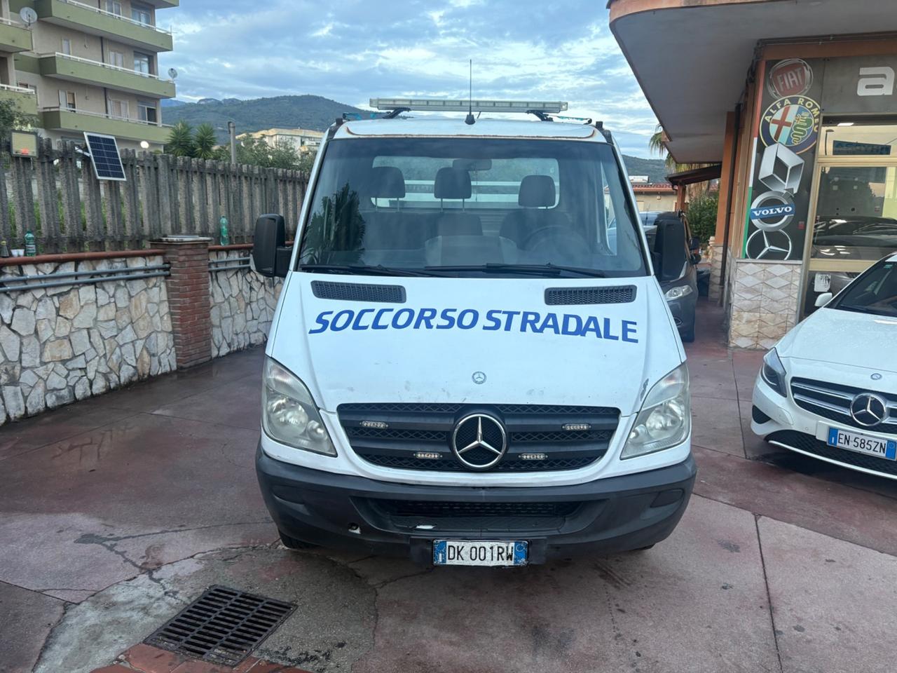 Mercedes Benz