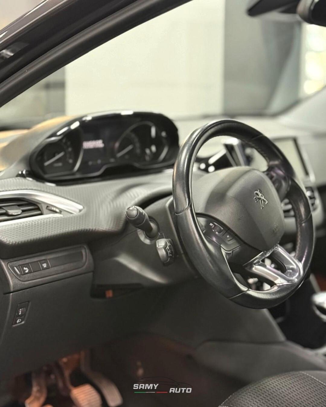 Peugeot 208 BlueHDi 100 S&S 5 porte Allure