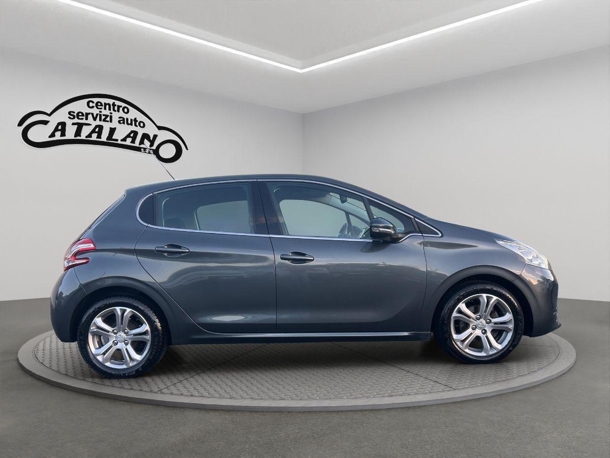 PEUGEOT - 208 - 1.4 HDi 68 CV 5p. Allure