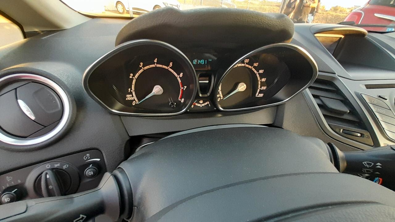 Ford Fiesta 1.4 5p. Bz.- GPL Titanium