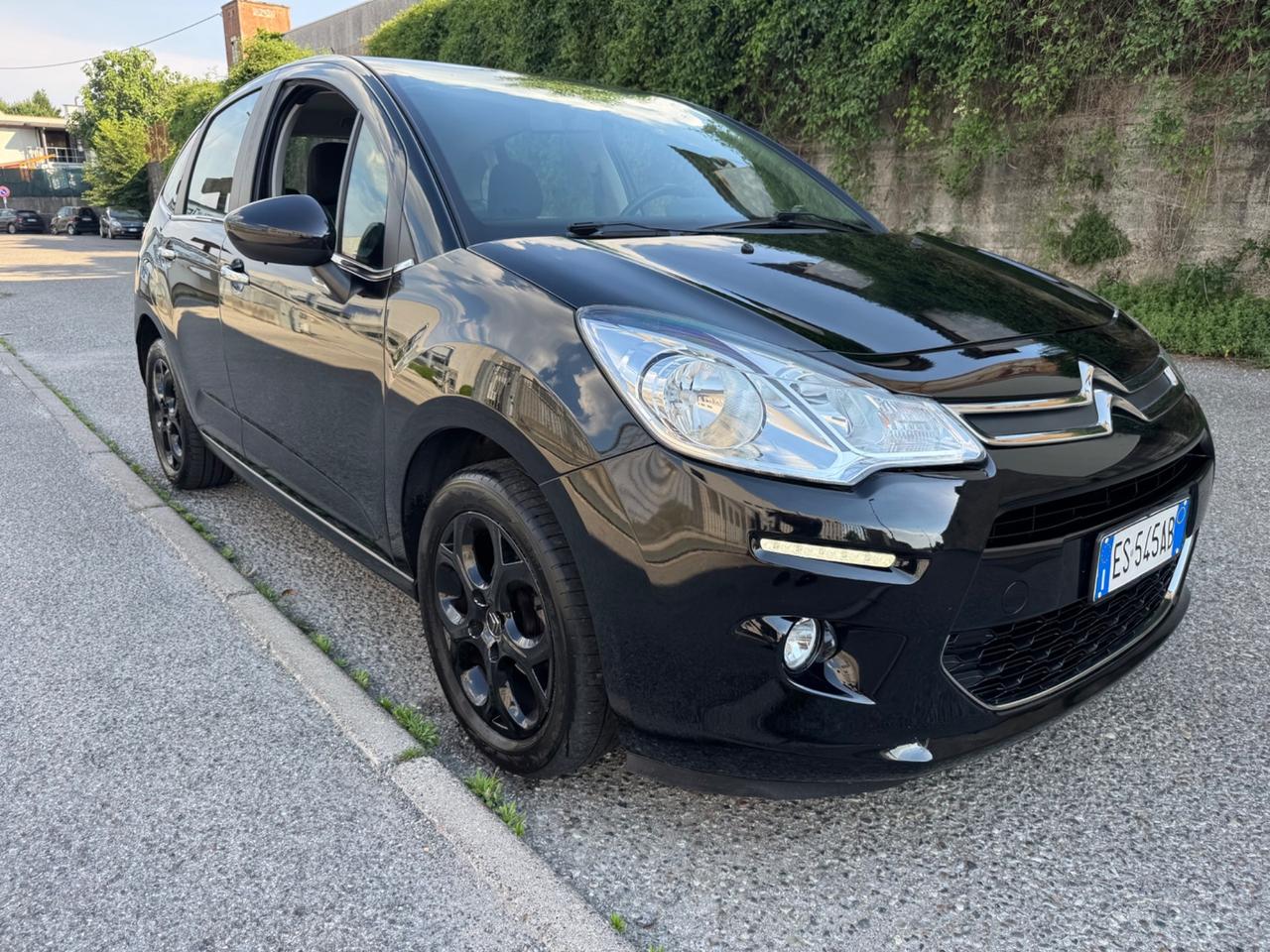 Citroen C3 tetto panoramico Navi Sensori idonea ai neopatentati