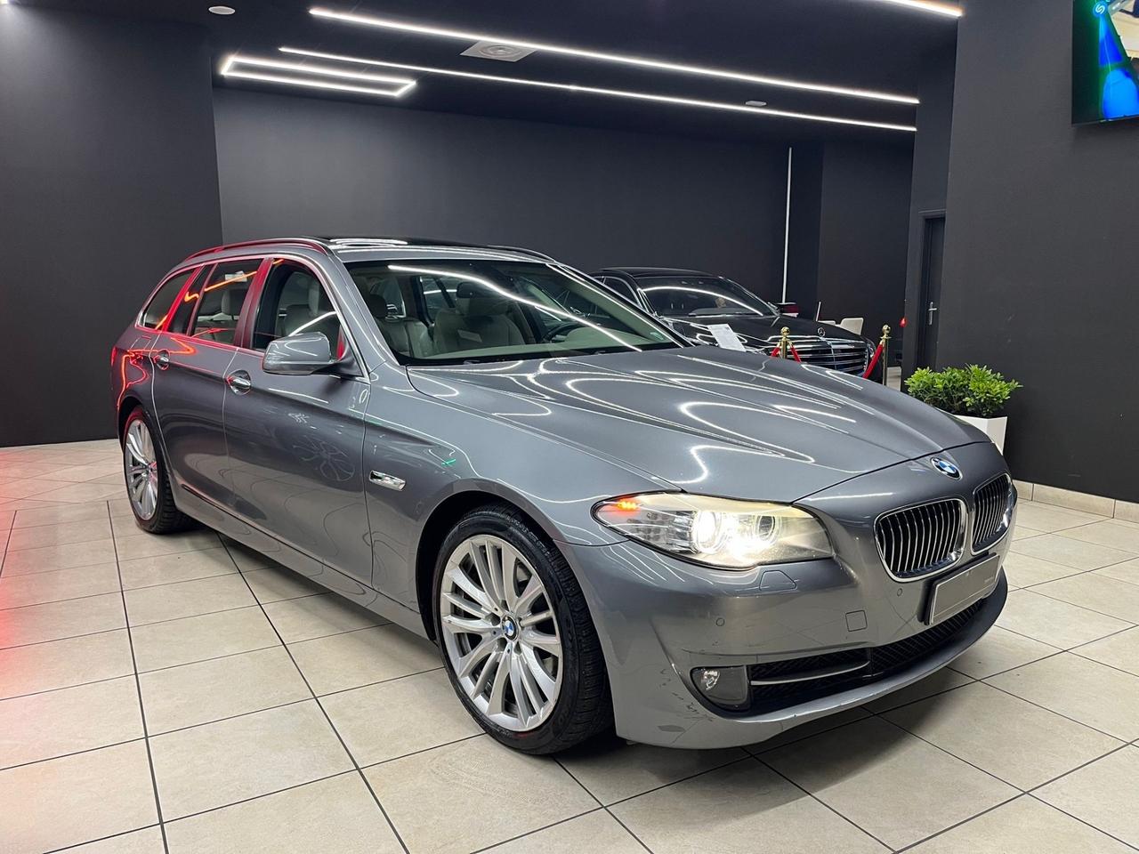 Bmw 520d Touring Futura Full Optional TETTO PANORAMICO