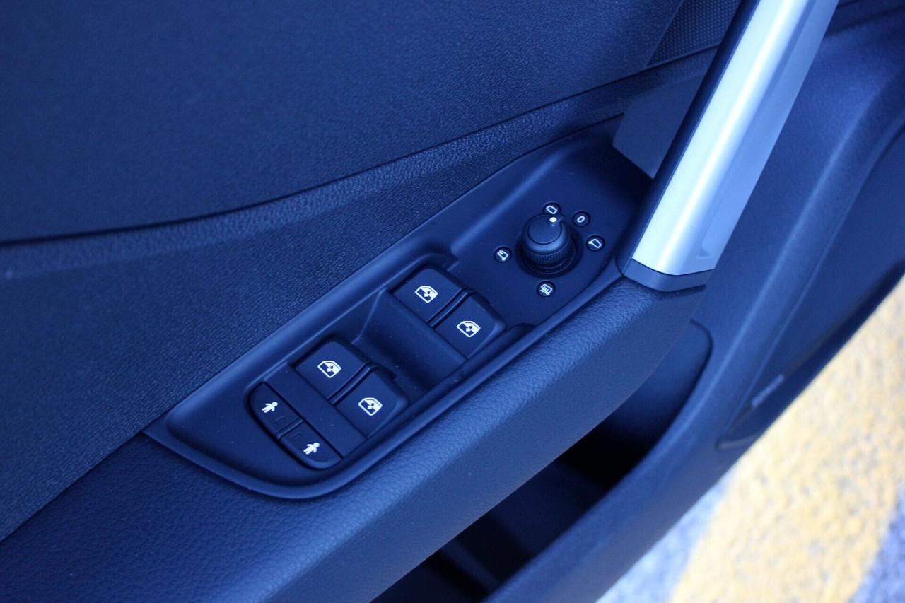 Audi Q2 35 TFSI S TRONIC ADVANCED GANCIO TRAINO