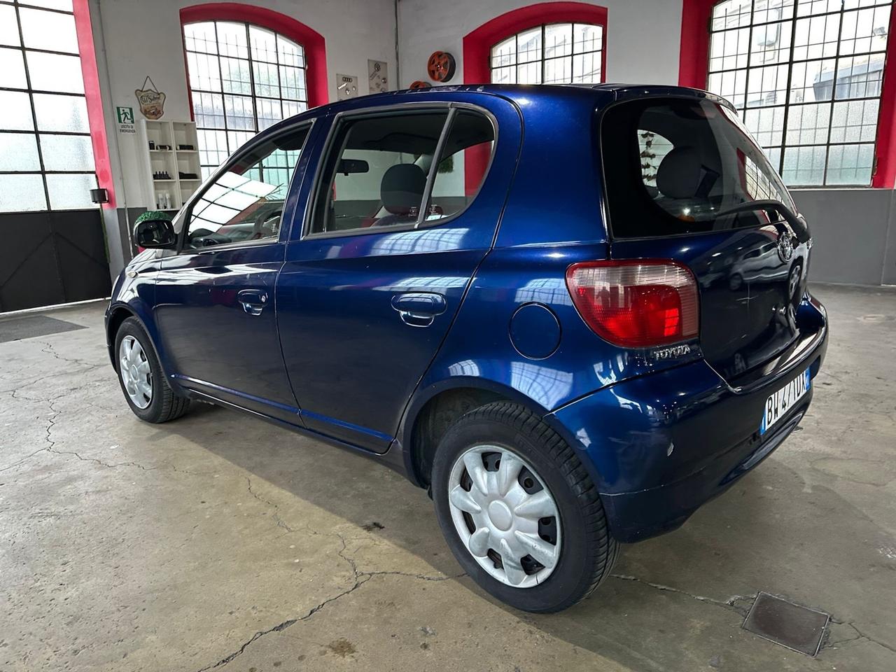 Toyota Yaris 1.3i 16V cat 5 porte Luna