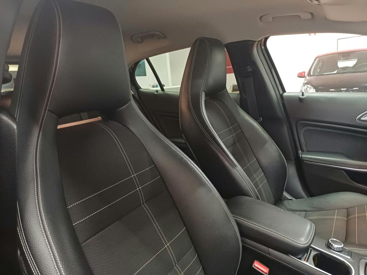 Mercedes-benz GLA 220 CDI Automatic 4Matic Sport