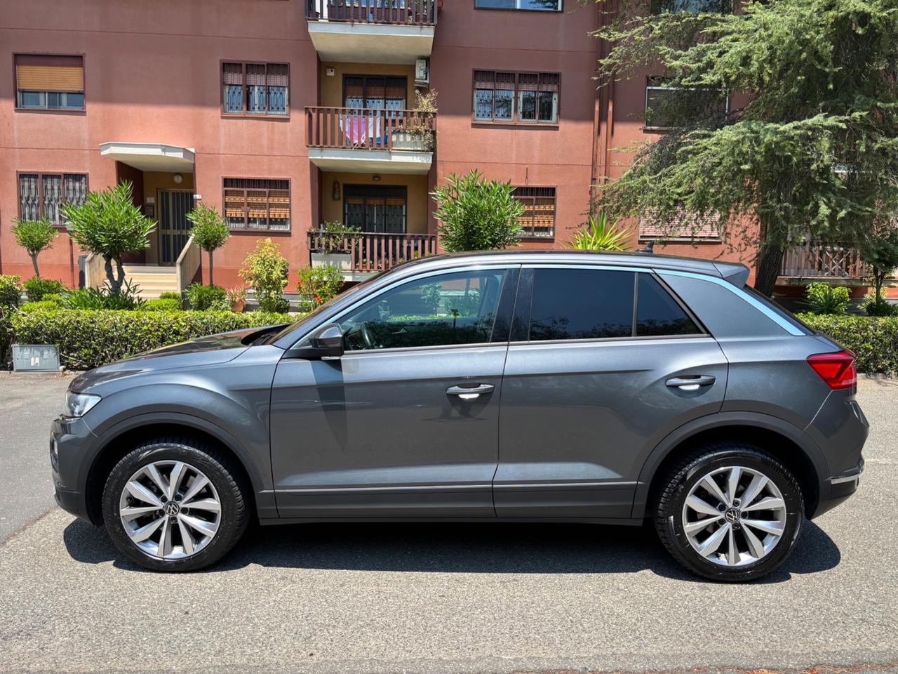 Volkswagen T-Roc 2.0 TDI 150 CV automatico 2021