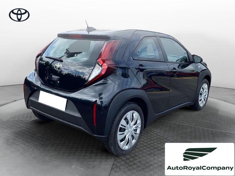 Toyota Aygo X Aygo X 1.0 VVT-i 72 CV 5 porte Active km 0