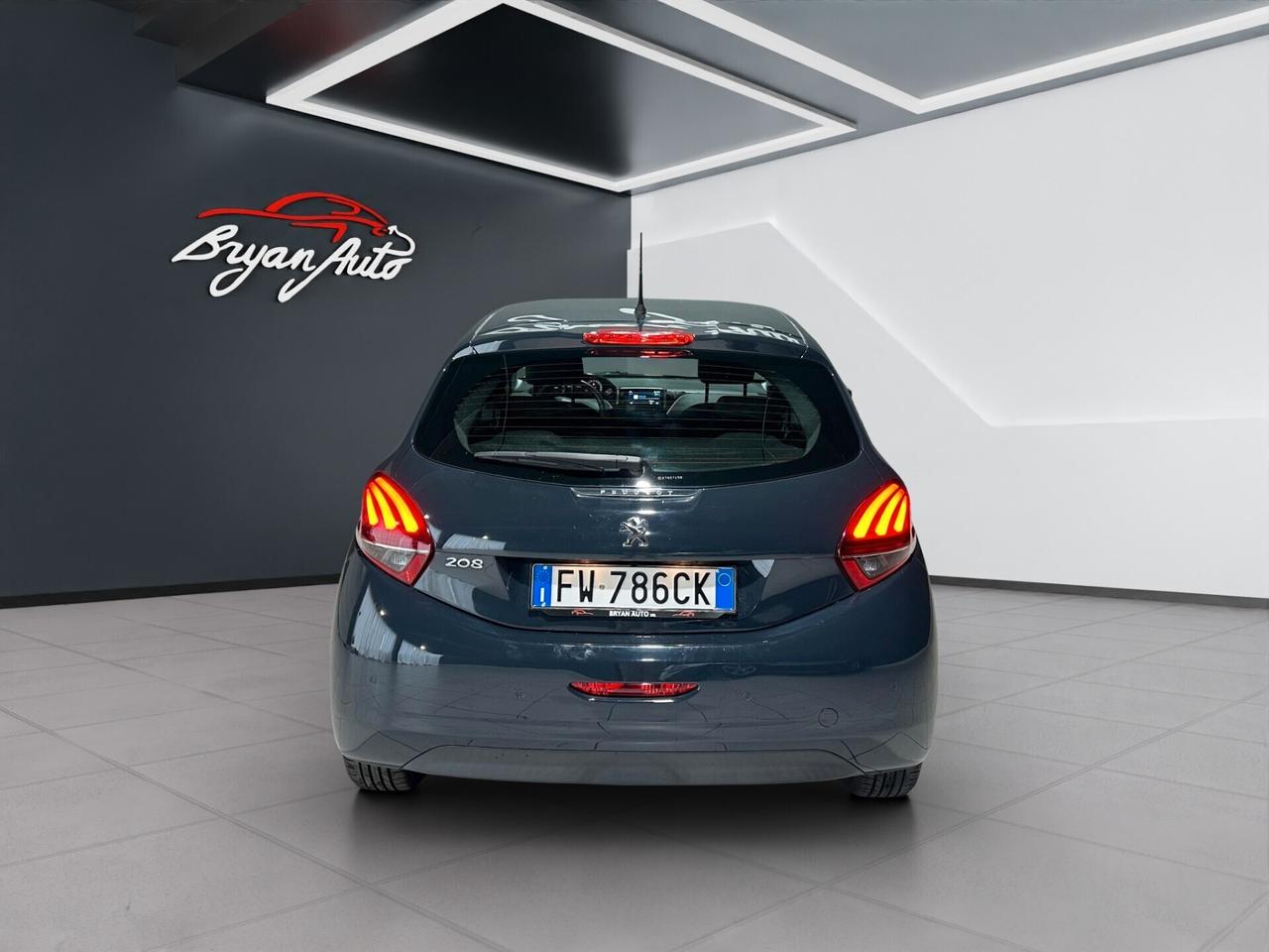 Peugeot 208 PureTech 82 5 porte Allure