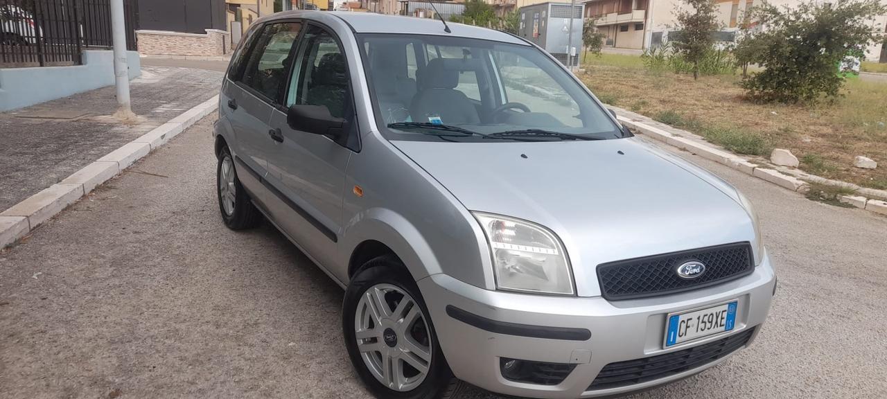 Ford Fusion 1.4 TDCi 5p. Collection