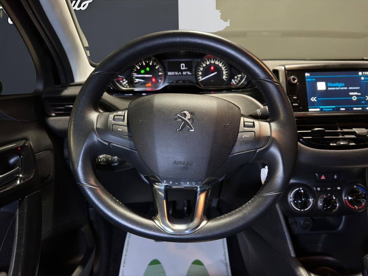 Peugeot 208 PureTech 82 5p. GPL Allure