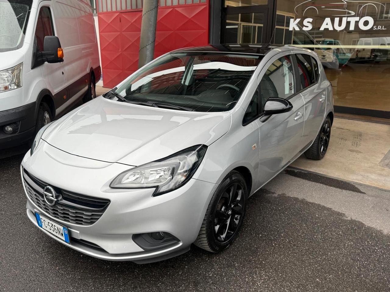 Opel Corsa 1.2 5 porte b-Color ok neopatentati