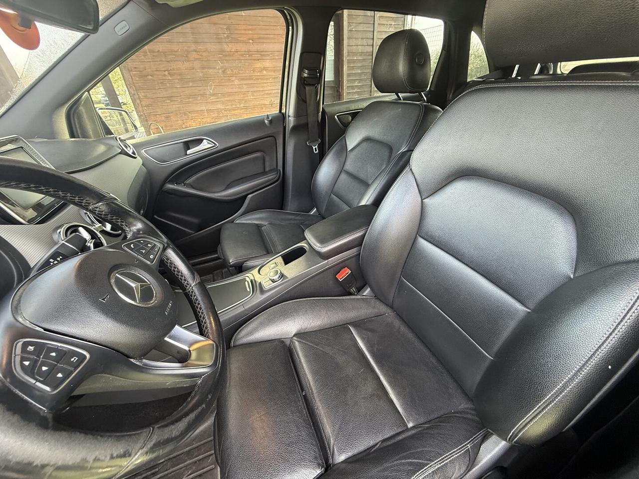 MERCEDES CLASSE B 180D