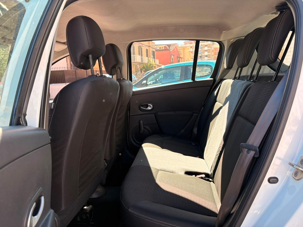 Renault Clio 1.2 16V 5 porte GPL Dynamique