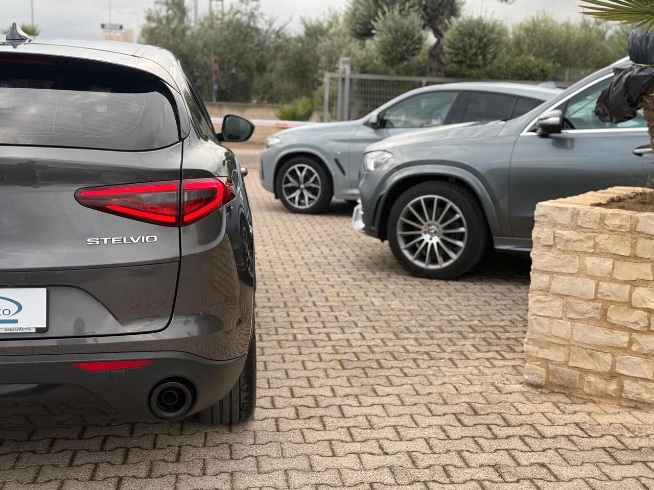 Alfa Romeo Stelvio 2.2 Turbodiesel 190 CV AT8 Q4 Executive