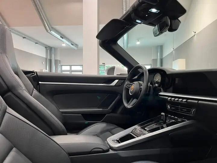 Porsche 911 Carrera GTS Cabriolet