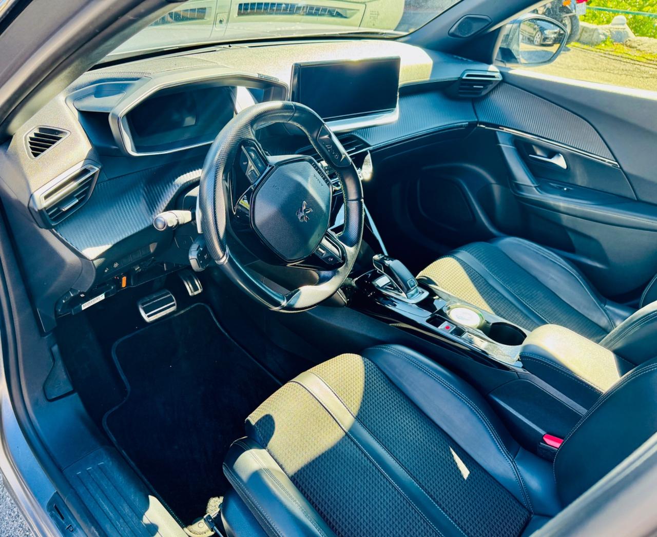 Peugeot 2008 BlueHDi 130 CV GT Line
