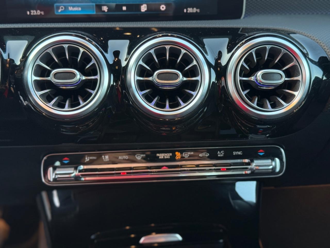 Mercedes-benz CLA 200 Shooting Brake Premium 4matic auto
