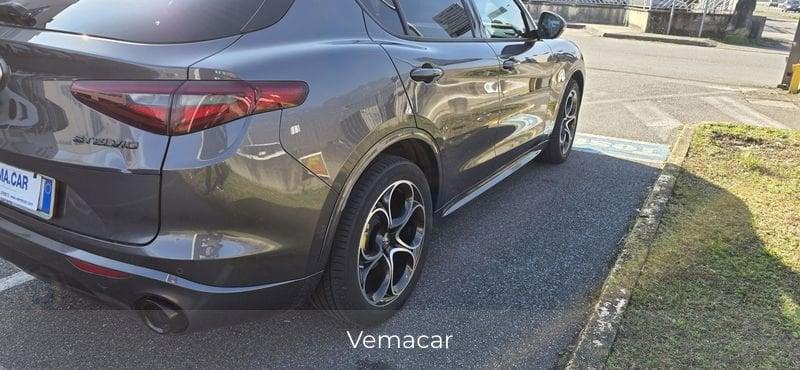 Alfa Romeo Stelvio 2.2 TDS 210CV Veloce AT8 Q4 con blocco differenziale