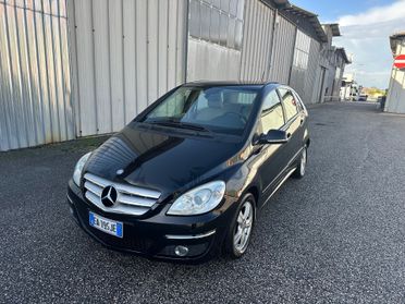 Mercedes-benz B 180 NGT BlueEFFICIENCY Premium