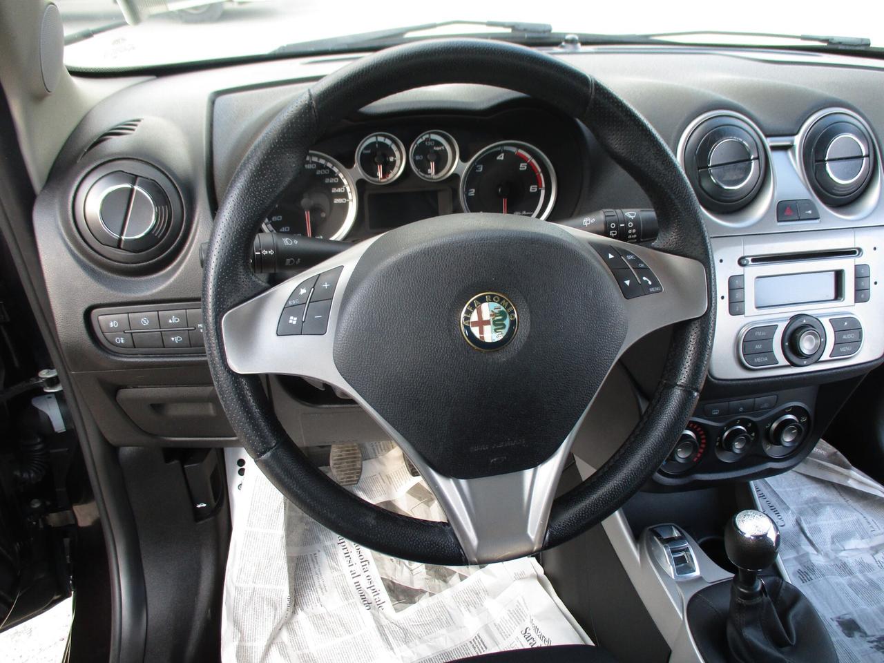 Alfa Romeo MiTo 1.3 JTDm-2 95 CV Distinctive Sport Pack