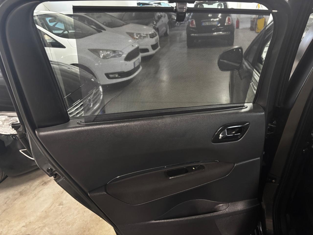 Peugeot 5008 2.0 HDi 7 POSTI BUSINESS