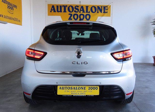 RENAULT Clio TCe 12V 75 CV 5 porte Moschino Zen NEOPATENTATI