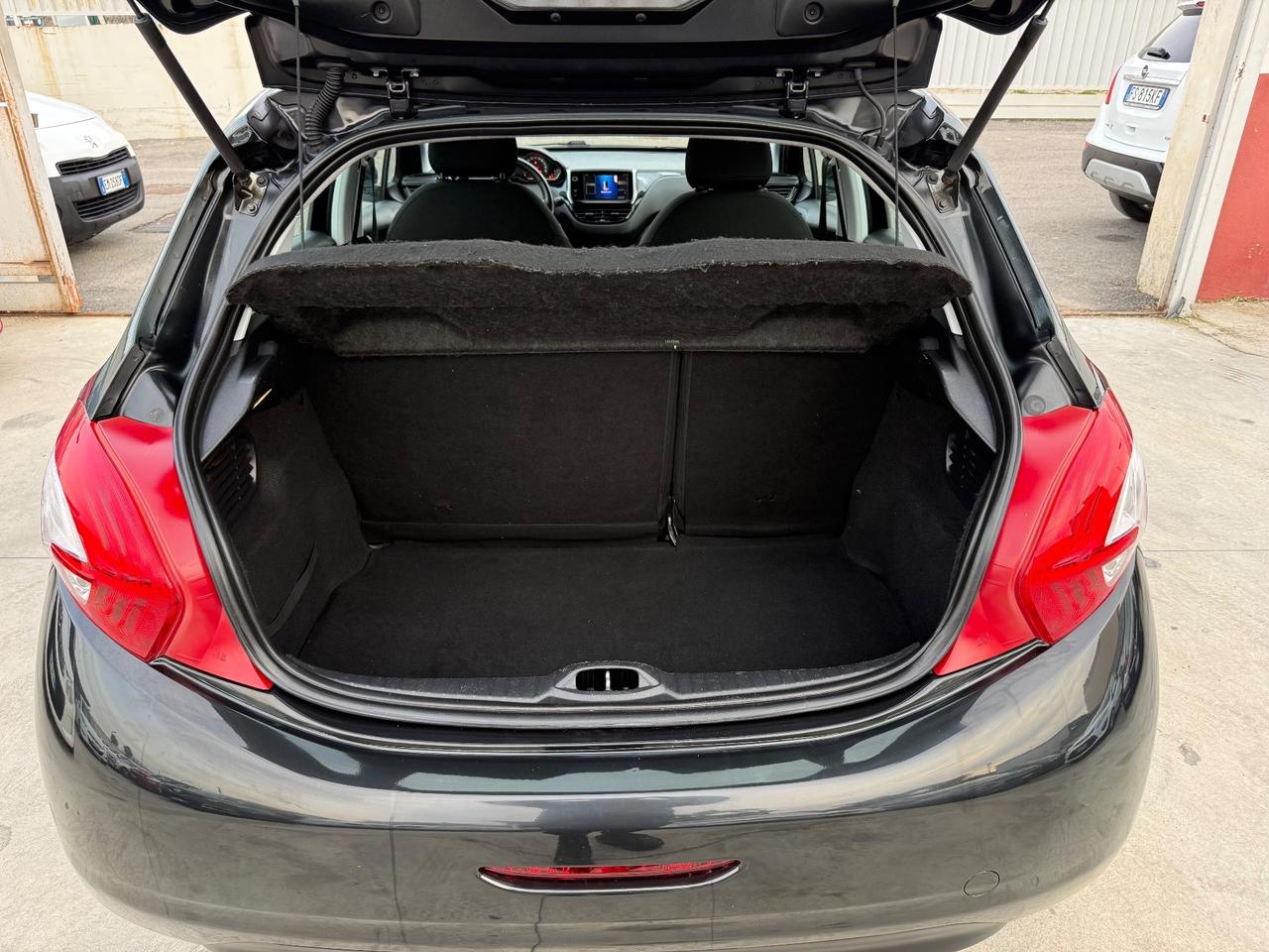 Peugeot 208 1.4 HDi 68 CV 5 porte Active