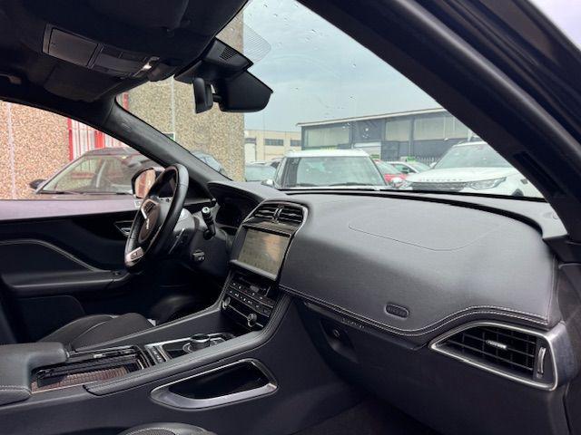 JAGUAR F-Pace 2.0 D 240 CV AWD aut. R-Sport